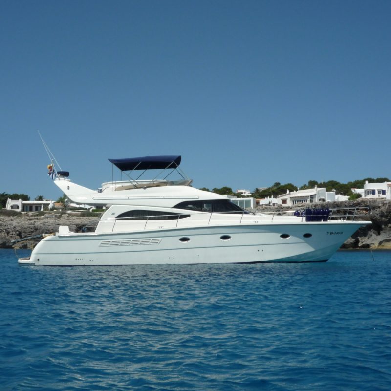 a small boat in a body of water